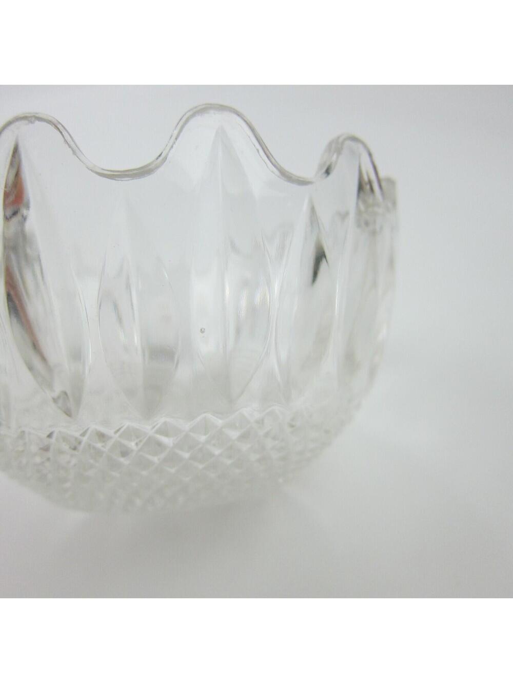 Vintage Clear Glass 2 Piece Interlocking Bowl Candy Dish Patterned Nut Snacks - Picture 14 of 16